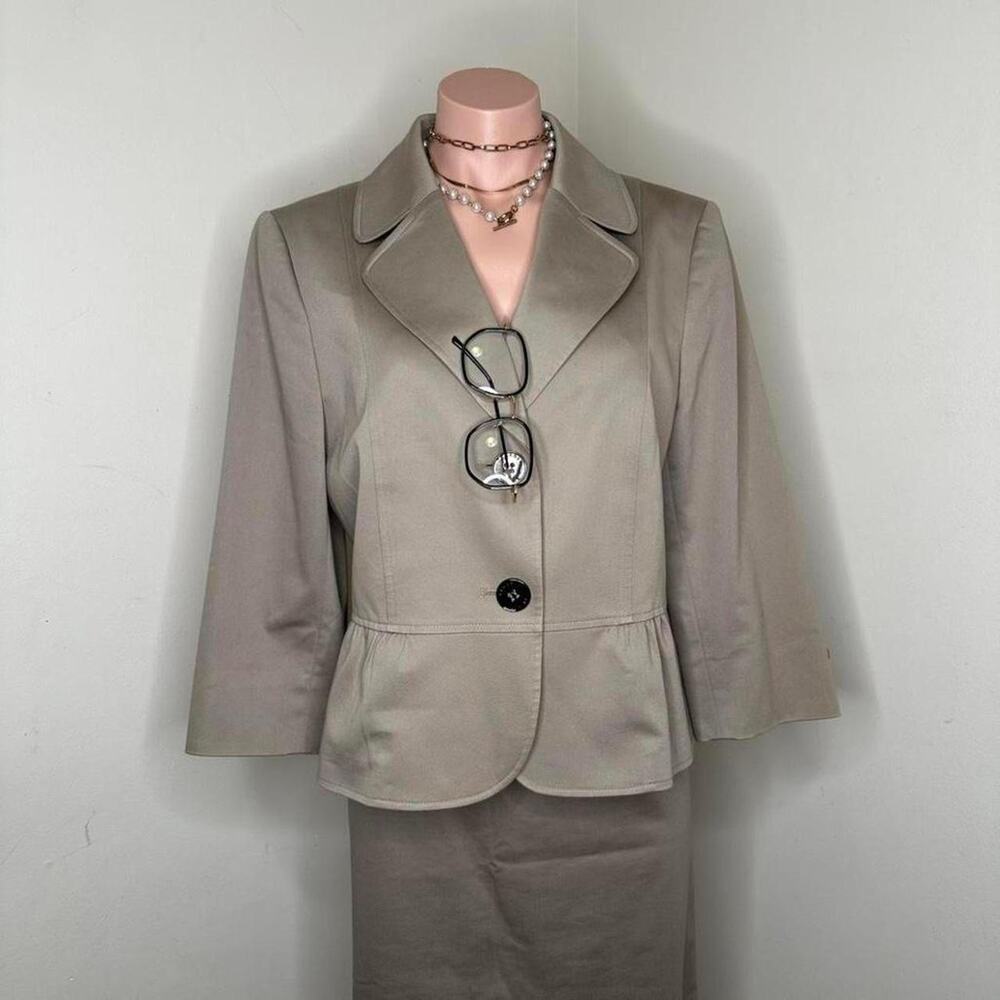 Size 12 Tan Skirt Suit Womens Minimalist Ofiice Wear Business Work 2 Piece Set